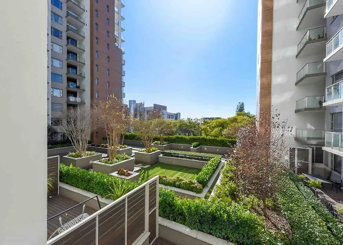 Tyrwhitt Stylish Apartment Rosebank